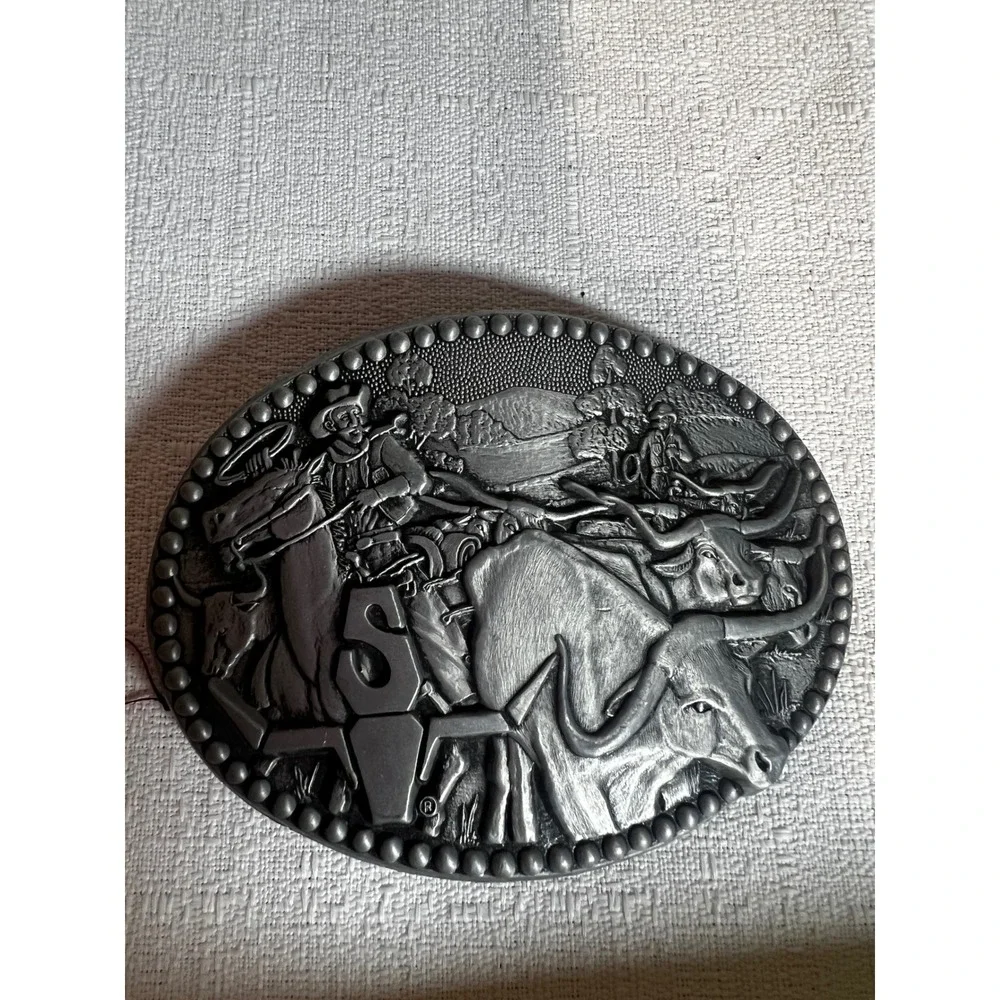 Zee Series ADM Western Cowboy Longhorn Cattle Belt Buckle Pewter Tone  Vintage